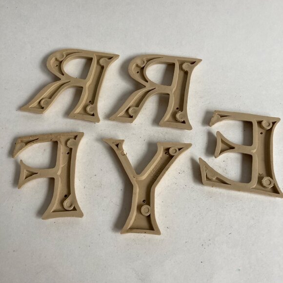 Lot 5 Gerber Industries Plastic Molded Letters Y E R F Faux Wood Look - Picture 3 of 5